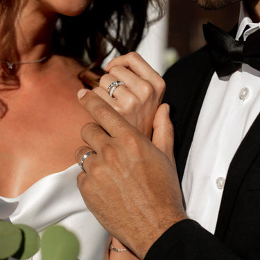 Trouwringen Set met Diamanten Pavé Rand 14 Karaat Geelgoud