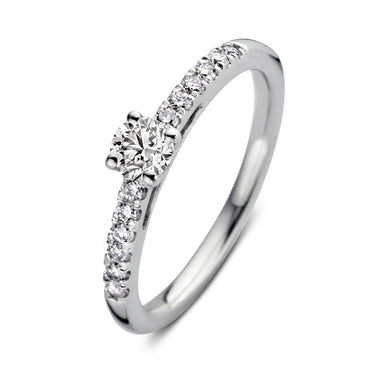Witgouden verlovingsring met 0.50 ct lab-grown diamant en pavé gezette zijdiamanten