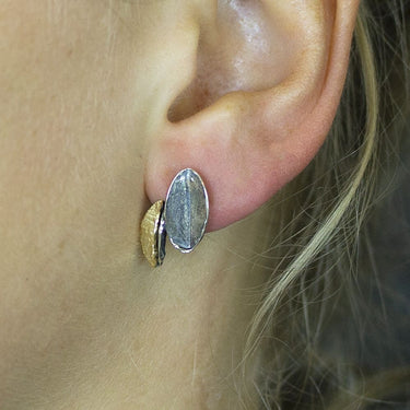 Oorknop half zilver half verguld