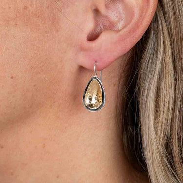 Oorhanger Druppel Zilver, gedragen