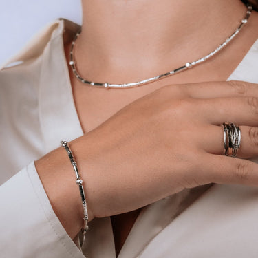 Armband Buisjes & Balletjes Zilver, gedragen